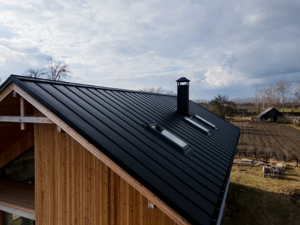 Standing seam roofing